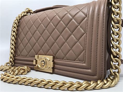 chanel bag boy size|chanel boy bag beige.